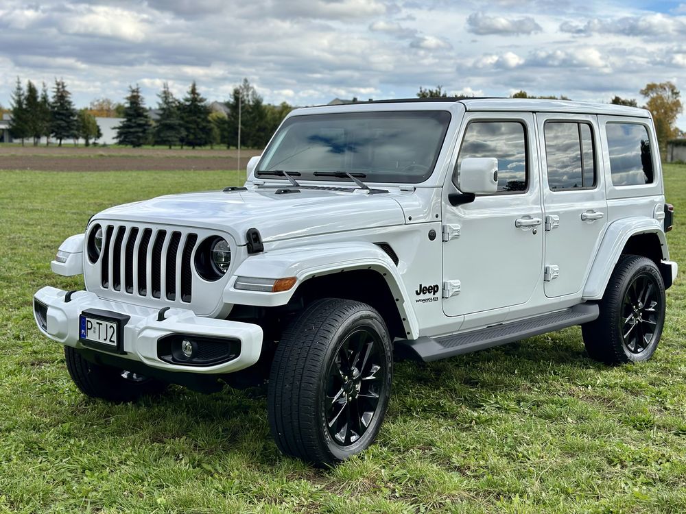 jeep-wrangler-unlimited-sahara-36-sport-tubo