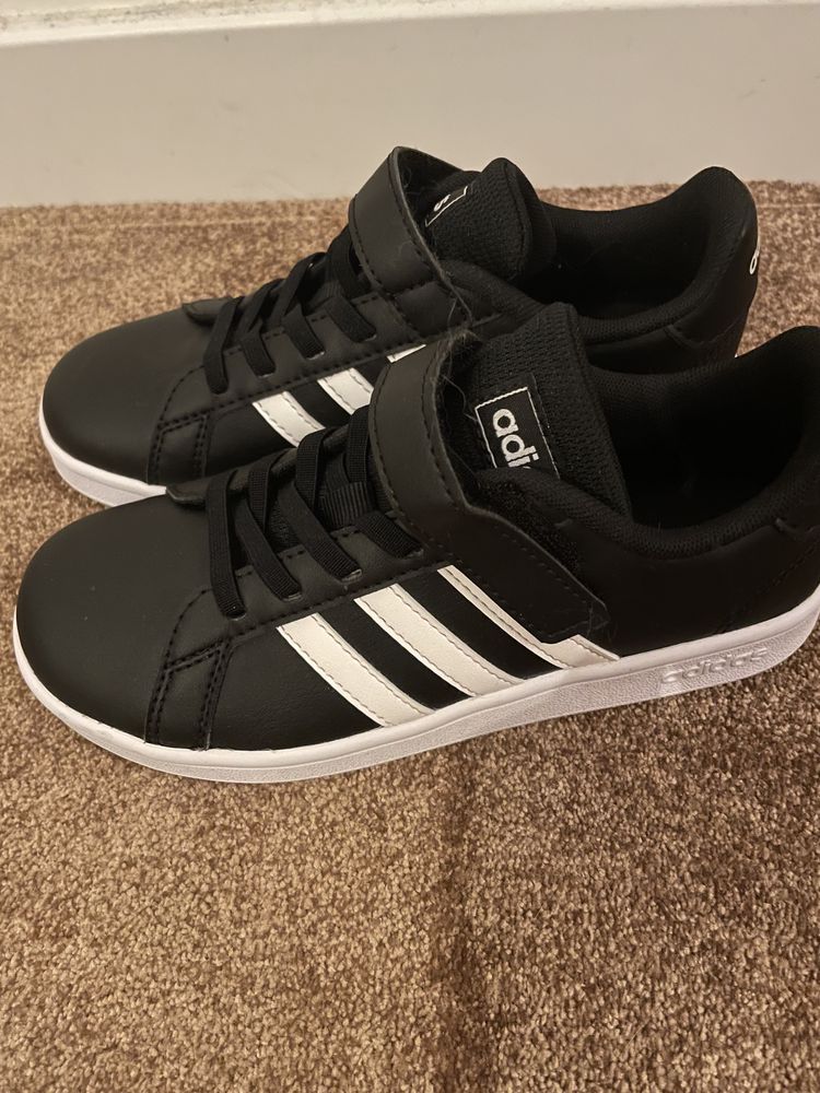 nowe-buty-adidas-32-czarne