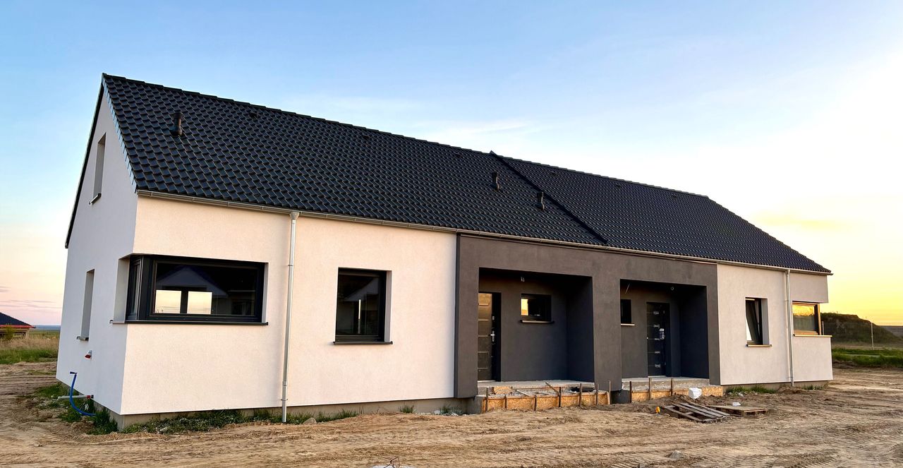 HOME-4-YOU DEVELOPMENT - Dom z ogródkiem; firma z doświadczeniem!