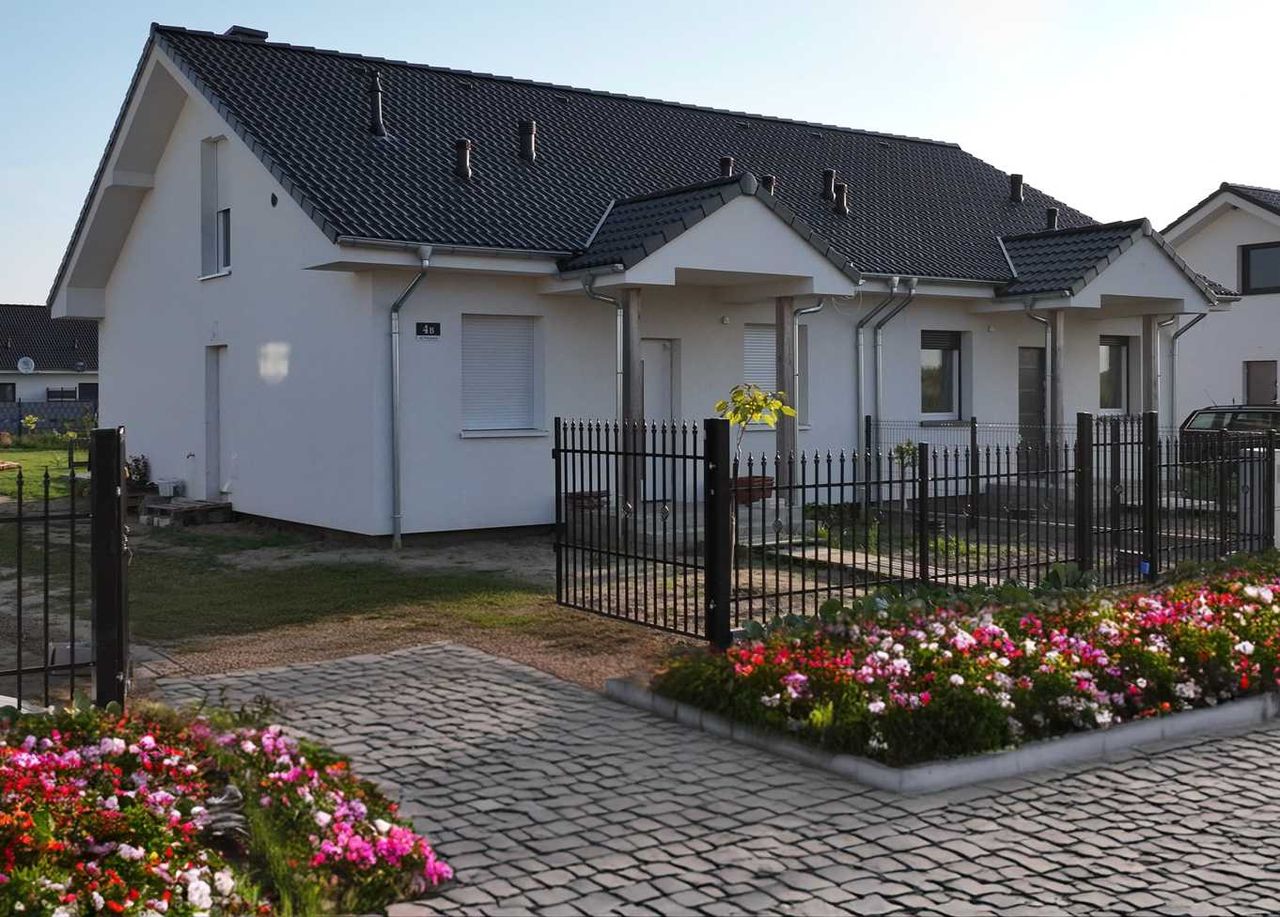 ŁUPIŃSKI DEVELOPMENT realizujemy marzenia dom na jaki Ciebie stać