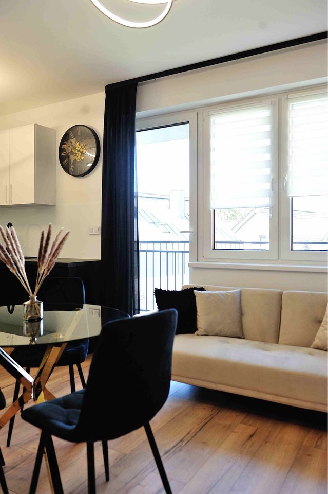 39m² | 2 pokoje | Balkon | Niski czynsz 150 zł | 1 piętro | DG Działki