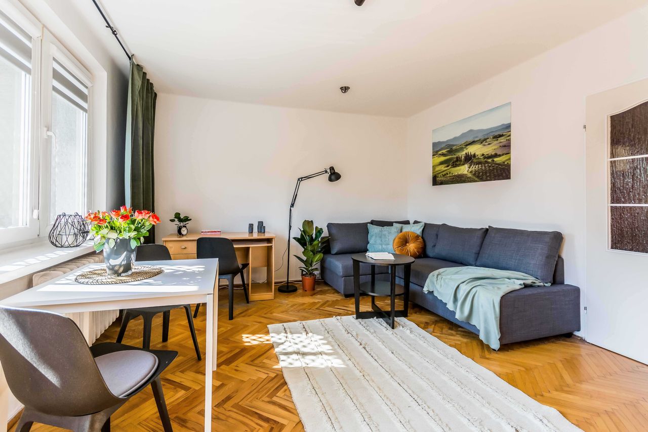 ul.Mazowiecka | 32m2 | 2300 zł | 1 pokój